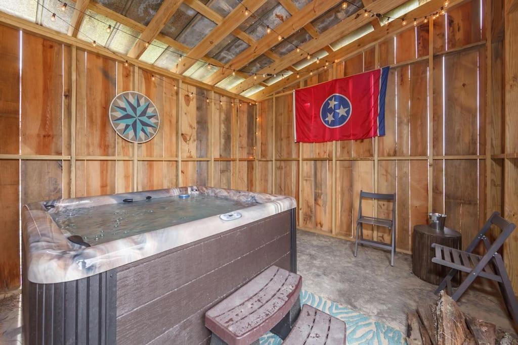 Romantic A-Frame Private Hottub Firepit Neargsmnp Sevierville Bagian luar foto